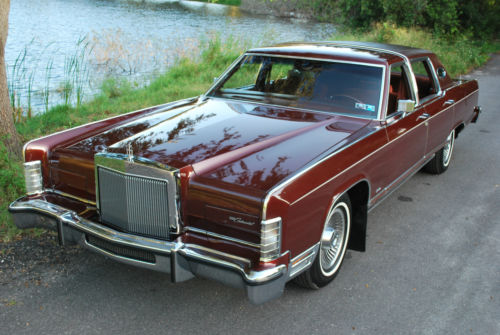 1979-Lincoln-Continental-TOWN-CAR